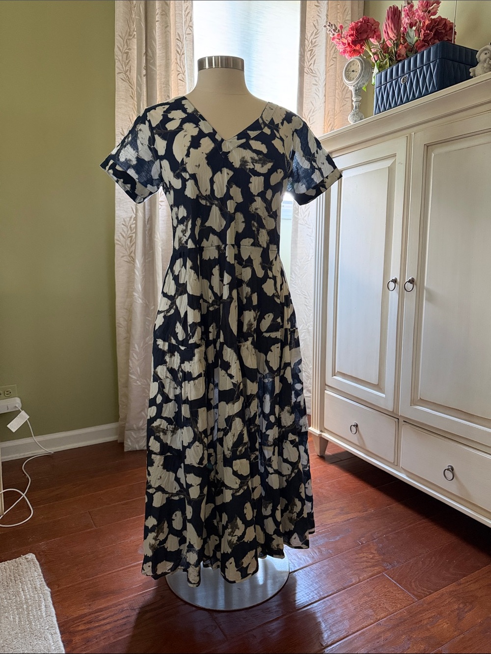 V-Neck Navy and White Floral Maxi Dress